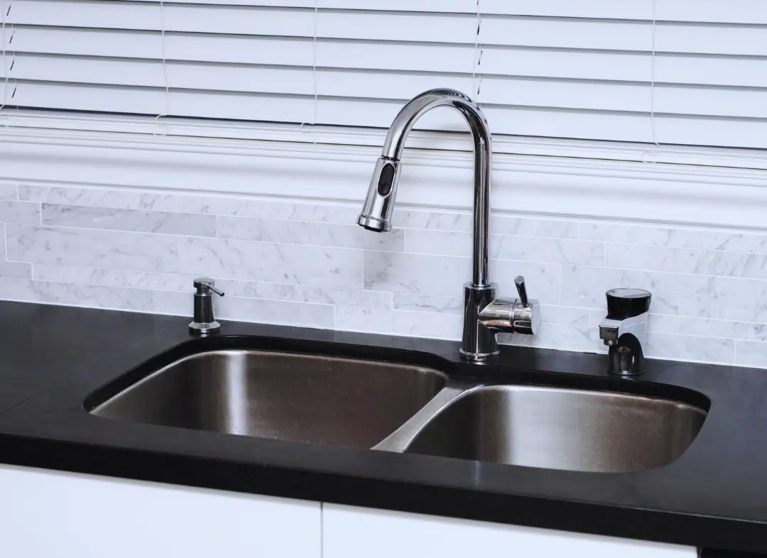 Changement Mitigeur d'évier Basse-Goulaine